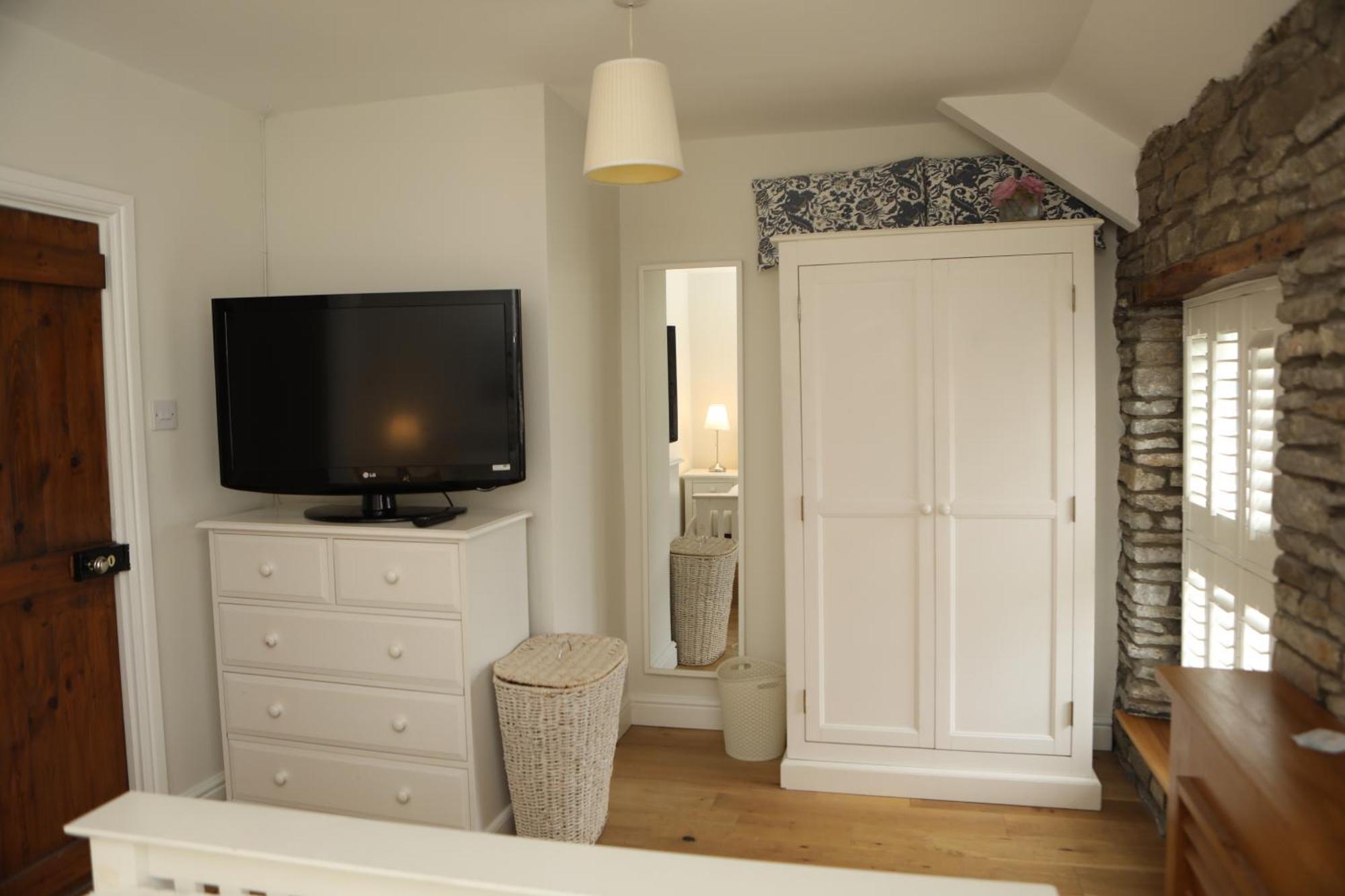 The Cosy Cottage Retreat! Perfect For Contractors, Relocators, Getaway Llantrisant  Eksteriør bilde